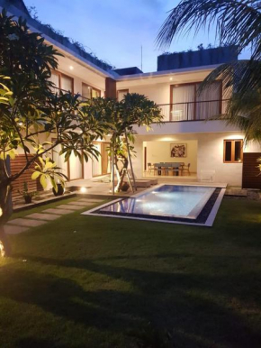 Villa Dharmatria